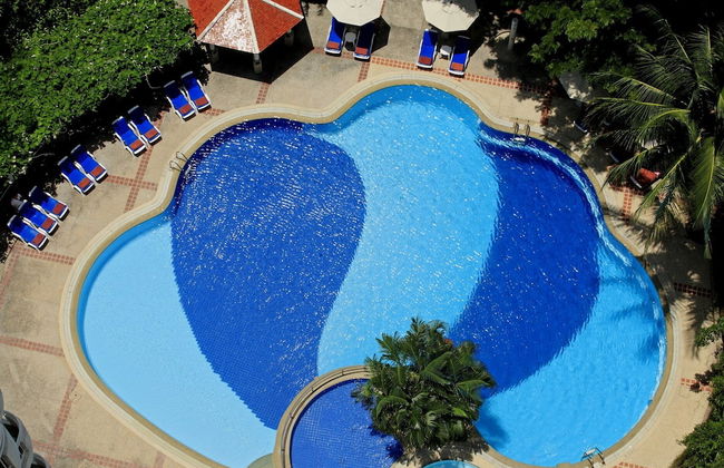 Waterfront Suites Phuket by Centara - Foto 32