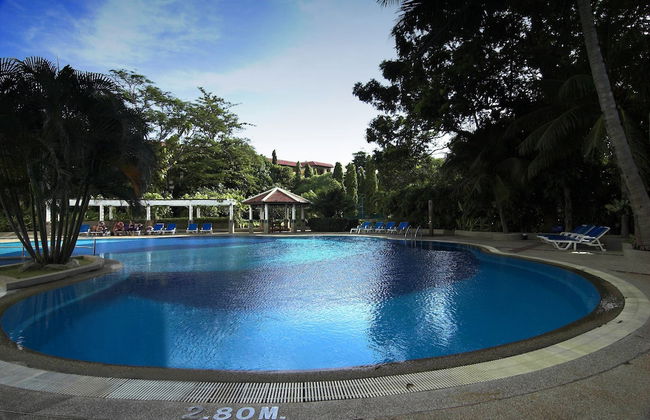 Waterfront Suites Phuket by Centara - Foto 34