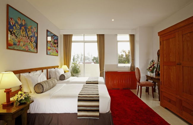 Waterfront Suites Phuket by Centara - Foto 27