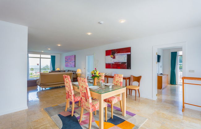 Waterfront Suites Phuket by Centara - Foto 11