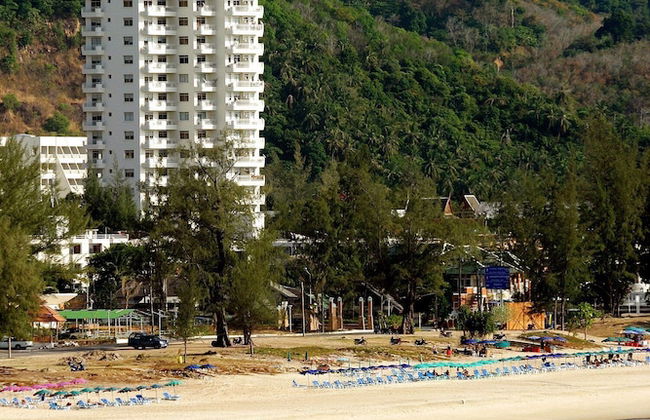 Waterfront Suites Phuket by Centara - Foto 46