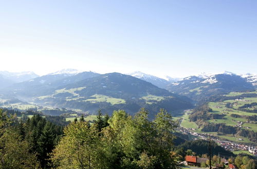 Foto 54 - Gorgeous Chalet with Hot Tub in Tyrol