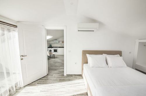 Photo 4 - Cedrus Suites