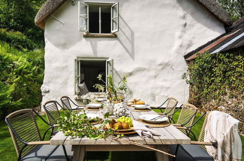 Photo 4 - Weeke Brook - Quintessential Thatched Luxury Devon Cottage