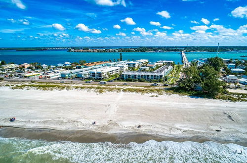 Foto 10 - Anna Maria Island Beach View 208