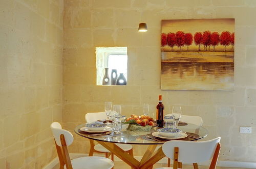 Photo 20 - Stylish 2BR Apartment in Valletta