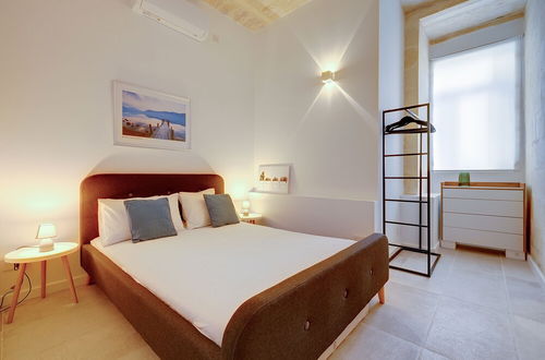 Photo 4 - Stylish 2BR Apartment in Valletta