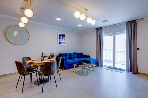 Foto 11 - Art Deco Luxury Apartment, Central Location