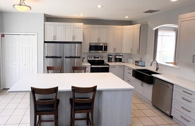 Luxuriate In Our Spacious 7br, 4.5ba 7 Bedroom Villa by RedAwning - Photo 9