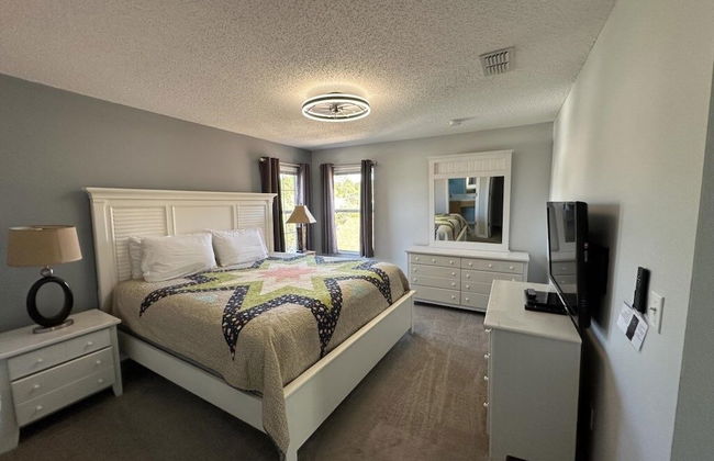 Luxuriate In Our Spacious 7br, 4.5ba 7 Bedroom Villa by RedAwning - Photo 5