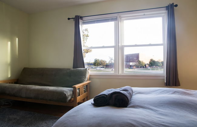 Two Bedroom West Stadium Bungalow - Unit 522 - Photo 5