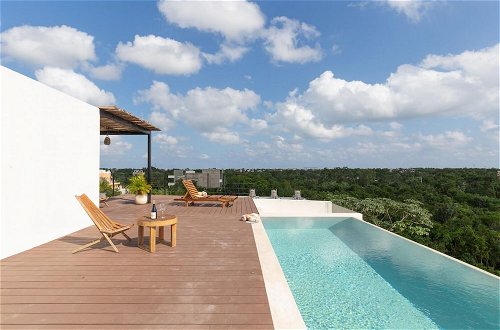 Foto 23 - Stunning 2BR Apartment La Veleta Rooftop Pool Amazing Amenities Incredible Jungle View