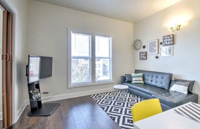 Hosteeva Capitol Hill Condos - Photo 22