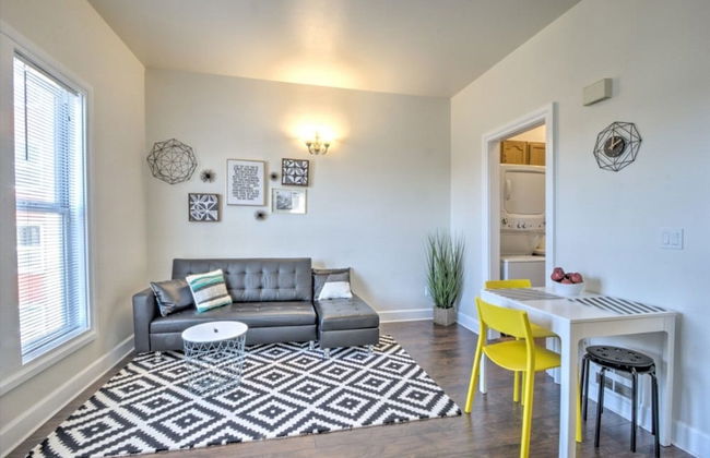Hosteeva Capitol Hill Condos - Photo 21