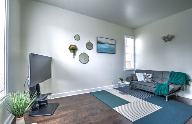 Hosteeva Capitol Hill Condos - Photo 26