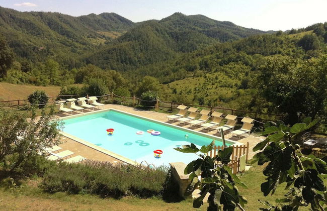 Farmhouse in Apecchio With Pool and Terrace - Foto 1