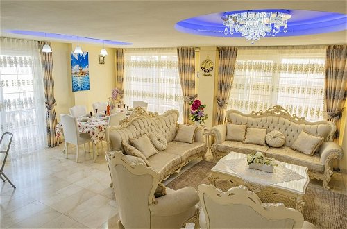 Foto 8 - Splendid Villa With Private Pool in Antalya