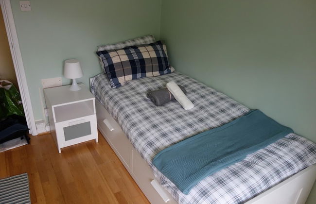 NEW Cosy 2 Bedroom Flat on Englefield Green - Foto 6