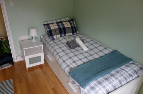 Foto 5 - NEW Cosy 2 Bedroom Flat on Englefield Green