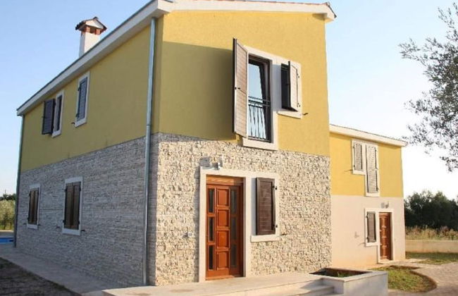 Holiday Home in Novigrad With Private Pool - Foto 14