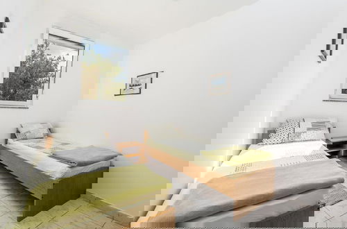 Photo 7 - Lovely Apartment in Mandre With Barbecue
