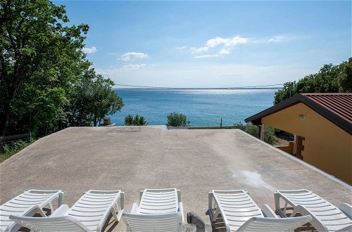 Foto 23 - Soothing Holiday Home in Starigrad near Sea