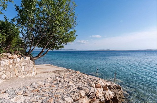 Foto 19 - Soothing Holiday Home in Starigrad near Sea