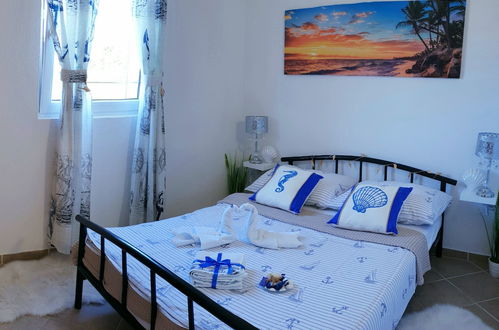 Photo 5 - A2 - apt w. Terrace, Just 3 min Walk to the Beach