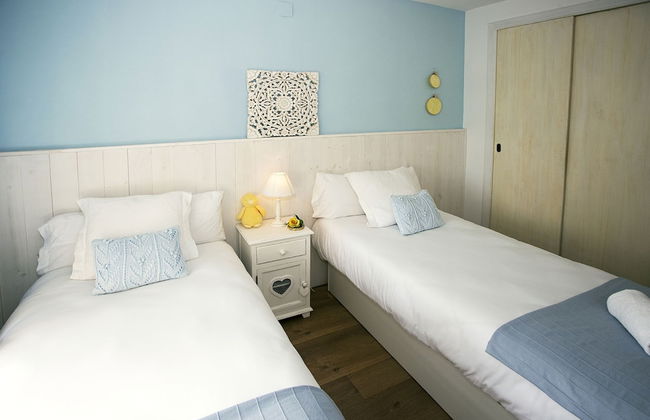 Heavenly & Ocean Blue Apartment - Photo 11