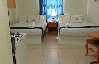 Foto 2 - Hollywood Beach Resort-comfortable Large Studio