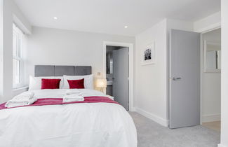 Photo 2 - Roomspace Apartments -Walpole Court