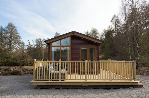 Foto 33 - 2-bed Cottage With Hot Tub at Loch Achilty, Nc500