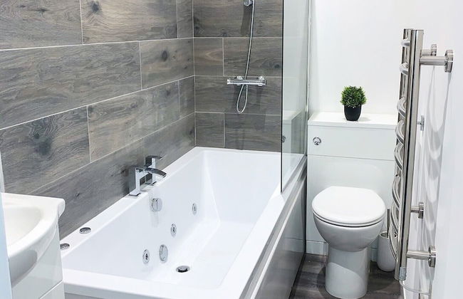 Albert Luxury Hottub and Jacuzzi Apartments - Foto 6
