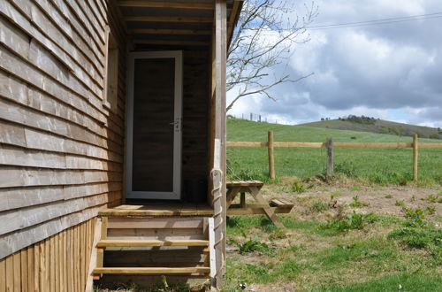 Photo 18 - Cosy and Rural Lodge at Goldhill Glamping