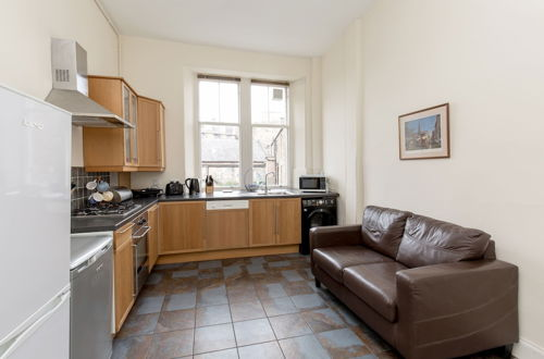Foto 6 - Silver Lining Lochrin Terrace Apartment