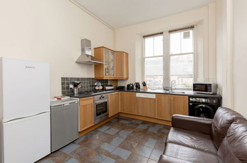 Photo 4 - Silver Lining Lochrin Terrace Apartment