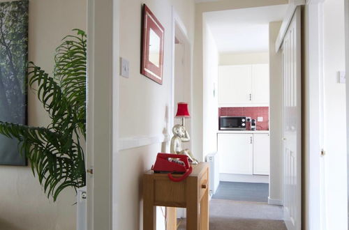 Photo 13 - Perfect Location - Stylish 2bd Rose St Apartment