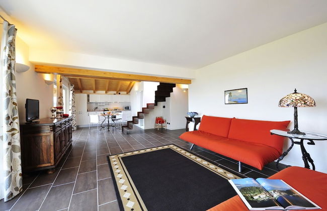 Gravedona Orange (Apt. 4) - Photo 5
