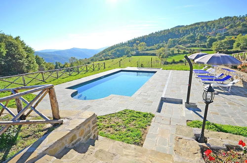 Foto 1 - Villa with Private Pool near Cortona in Calm Countryside & Hilly Landscape