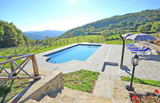 Photo 1 - Villa with Private Pool near Cortona in Calm Countryside & Hilly Landscape