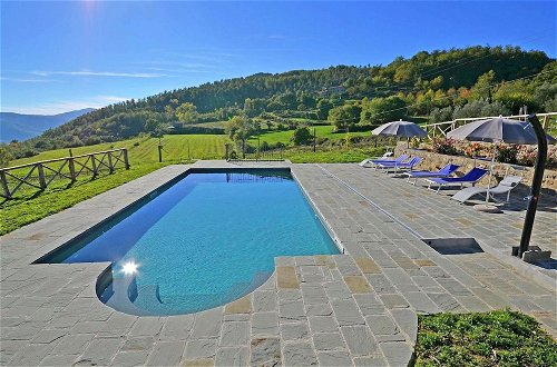 Photo 12 - Villa with Private Pool near Cortona in Calm Countryside & Hilly Landscape