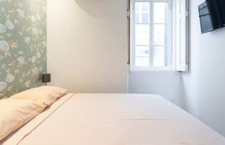 Photo 3 - Bright 1 Bedroom Apartment in the Heart of Sunny Lisbon