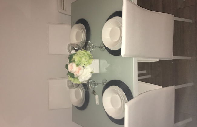 Town Apartment - Photo 7
