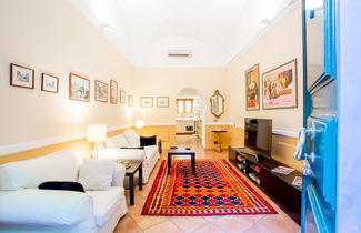 Photo 2 - Quiet and Cozy Trastevere Hideaway