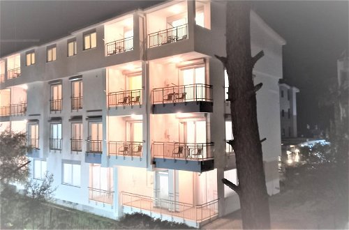 Photo 1 - Mango Suite Apartment