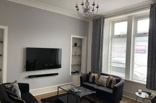 Photo 16 - Stunning 1-bed Apartment in Aberdeen City Centre