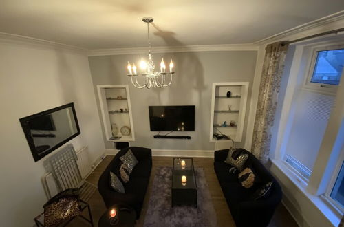 Photo 12 - Stunning 1-bed Apartment in Aberdeen City Centre