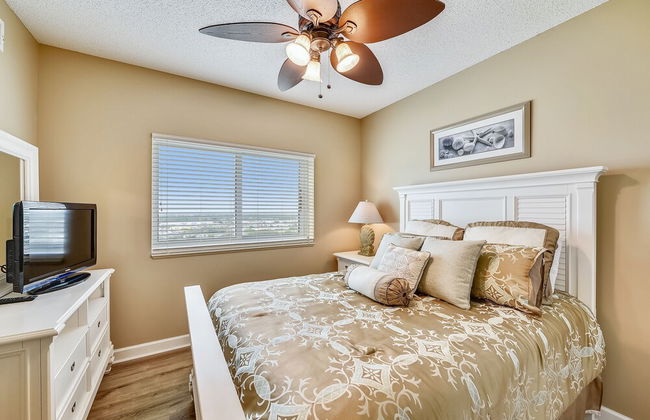 Boardwalk Beach Resort by Book That Condo - Foto 20