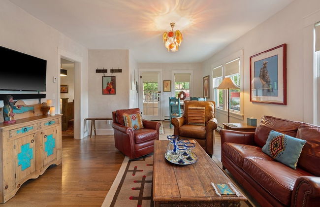 Laughing Llama - Luxury Home Two Blocks From The Plaza - Foto 14
