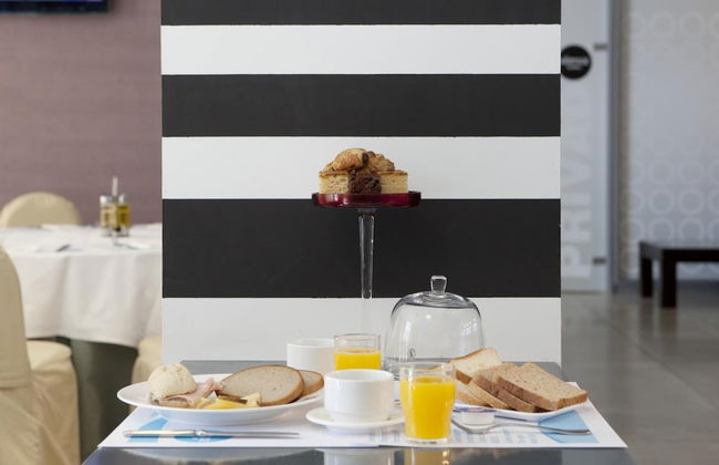 Apartamentos Vértice Sevilla Aljarafe - Foto 10